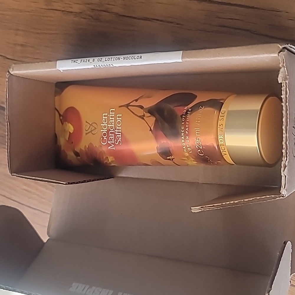 Victoria's secret fall flora golden mandarin saffron body lotion NEW!